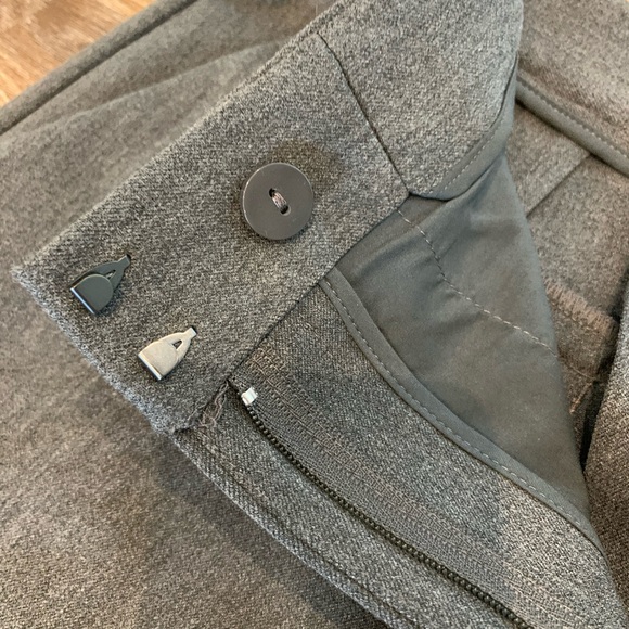 Express Editor High Rise Shorts - Picture 5 of 6